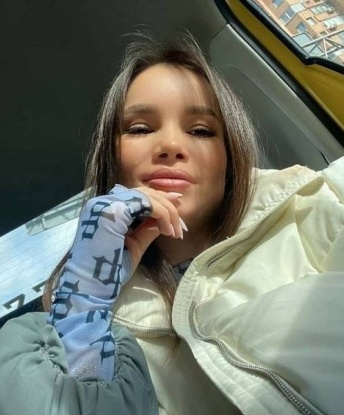 Яркая и неповторимая индивидуалка, готовая исполнить твои самые сокровенные фантазии. Великолепная фигура и опыт, который поможет нам наслаждаться друг другом на протяжении каждой нашей встречи. Живу в Москве и предлагаю широкий спектр услуг – они все направлены на достижение твоего полного удовлетворения. Готова порадовать тебя нежностью и страстью, обеспечить атмосферу бесконечных наслаждений и релакса. Чтобы узнать больше о моих услугах, посмотреть мои фото и прочитать отзывы, посети мою страницу. Позволь себе ощутить истинное наслаждение, я жду тебя! 💋 Таня