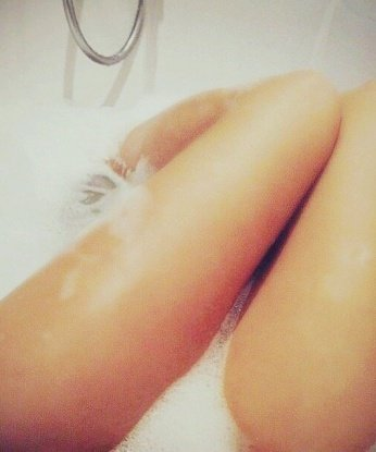 Погрузись со мной в мир наслаждения и страсти. 💋
Я знаю, что тебе нужно - я решу все твои желания. Откровенная эротика, массаж, игрушки - выбирай по своему вкусу. 💦
У меня невероятное тело и опыт, который сведет тебя с ума. Раскрою весь твой потенциал и приведу к экстазу. 🔥
Окунись в океан наслаждения в Москве и оставайся доволен и расслабленным. 🌃
Проведи незабываемое время с женщиной, которая знает, как доставить настоящее удовольствие. 🌹
Встречи в Москве только на высоком уровне, с конфиденциальностью и безопасностью. 🌟
Мои фото подтверждают мою красоту и страсть. Доверься мне и позволь себе ощутить настоящую наслаждение. 💫 Викуля
